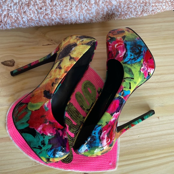 STEVE MADDEN NALA FLORAL PLATFORM PUMP Sz 8 - Picture 11 of 11